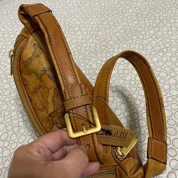 Alviero Martini Tan Waist Bag - Picture 5 of 8